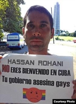 Activistas LGBT protestan contra la visita de presidente iraní a Cuba.