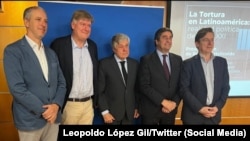 Participantes del foro “La Tortura en Latinoamérica: realidad política del siglo XXI”, el 3 de julio de 2023, en Madrid, España. (Twitter).