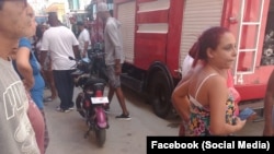 Alrededores del sitio donde se produjo el derrumbe, en la calle San Miguel de Centro Habana. (Foto: Facebook/Vlady Alejandro)