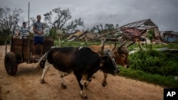 Una casa de tabaco destruida por el huracán Ian en Pinar del Río, Cuba. (AP/Ramon Espinosa)