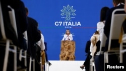 La primera ministra italiana, Giorgia Meloni, en la cumbre del G7 el 15 de junio de 2024, en la ciudad italiana de Savelletri. (Reuters/Guglielmo Mangiapane).