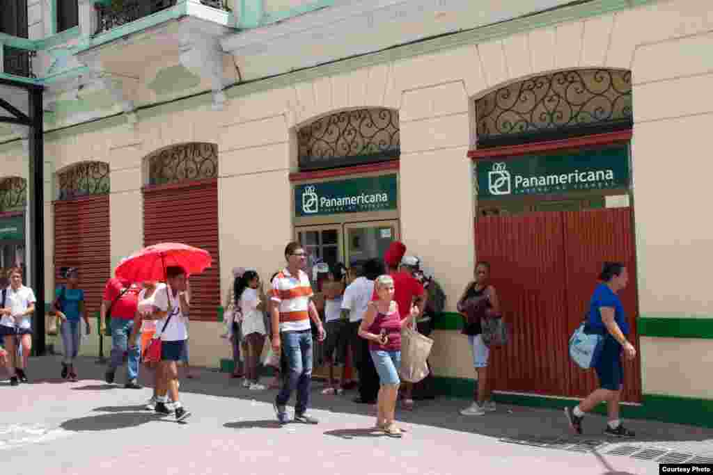 Preparativos en Santiago de Cuba. Foto Angélica Producciones