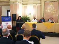 Mayra Arevich, presidenta de ETECSA, en un foro con empresarios de EEUU del sector tecnológico y de telecomunicaciones (Foto: Archivo)