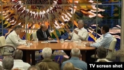 Díaz-Canel durante su comparecencia en la emisión del miércoles en la Mesa Redonda de la Televisión Cubana.