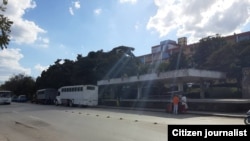 Transporte privado en la ciudad de Holguín. Foto Ramón Zamora.