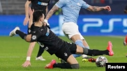 Borussia Moenchengladbach vs. Manchester City. (REUTERS/Bernadett Szabo)