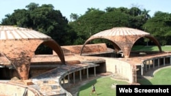 El edificio se considera un gran exponente de la arquitectura moderna en Cuba.