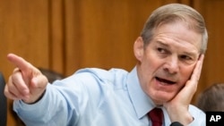 El congresista republicano Jim Jordan preside el Comité Judicial de la Cámara de Representantes que publicó el informe sobre el fraude en el programa de Parole Humanitario.