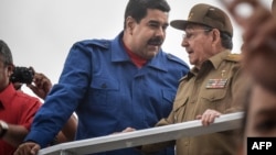 Nicolás Maduro y Raúl Castro en La Habana.