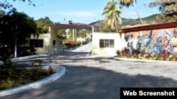 Entrada a la Prisión de Boniato, en Santiago de Cuba (Archivo).