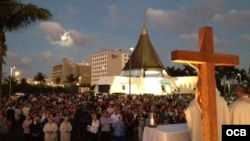 Misa de la Aurora en la Ermita de la Caridad del Cobre en Miami. Foto Archivo Grace Piney.