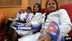 Médicos cubanos reciben instrucción en Nairobi, Kenia. Foto AFP/ Simon Maina.