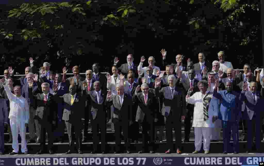 Más de un centenar de jefes de Estado y representantes de países en desarrollo se dieron cita en Cuba este viernes para la reunión del Grupo de los 77 más China (G-77+ China).(AP Photo/Ramon Espinosa)