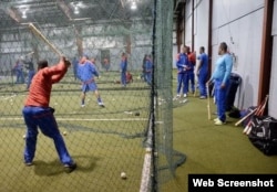 El entrenamiento de los peloteros cubanos.