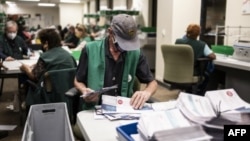 Elecciones en Estados Unidos 2020. Un centro de votación en Denver, Colorado.