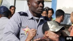 Represión en las calles de Cuba