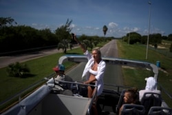 Turistas rusos en la ciudad de Varadero, Cuba, el miércoles 29 de septiembre de 2021. (AP / Ramón Espinosa)