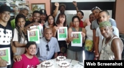 Activistas en CUba celebran evento del Comité Ciudadano por la Integración Racial ( CCIR)