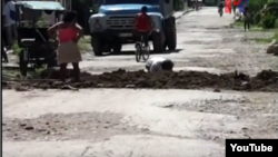 Reporta Cuba. Tuberías rotas contaminan el agua.