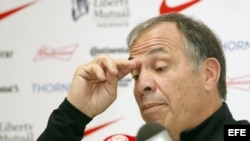 El director técnico de la selección de fútbol de Estados Unidos, Bruce Arena.