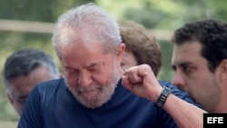 El expresidente brasileño Luiz Inacio Lula da Silva, tras salir de la sede del sindicato metalúrgico de Sao Bernardo do Campo. 