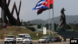 Vista general de la Plaza de la Revolución Antonio Maceo en la ciudad de Santiago de Cuba