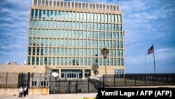 Vista de la Embajada de Estados Unidos en Cuba.