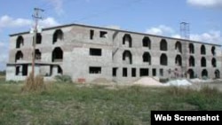 Hogar de Ancianos Mons.Adolfo Rodríguez, en construcción. Camaguey.