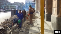 Trabajos para poner conductos de agua principalmente en zonas centricas en Centro Habana