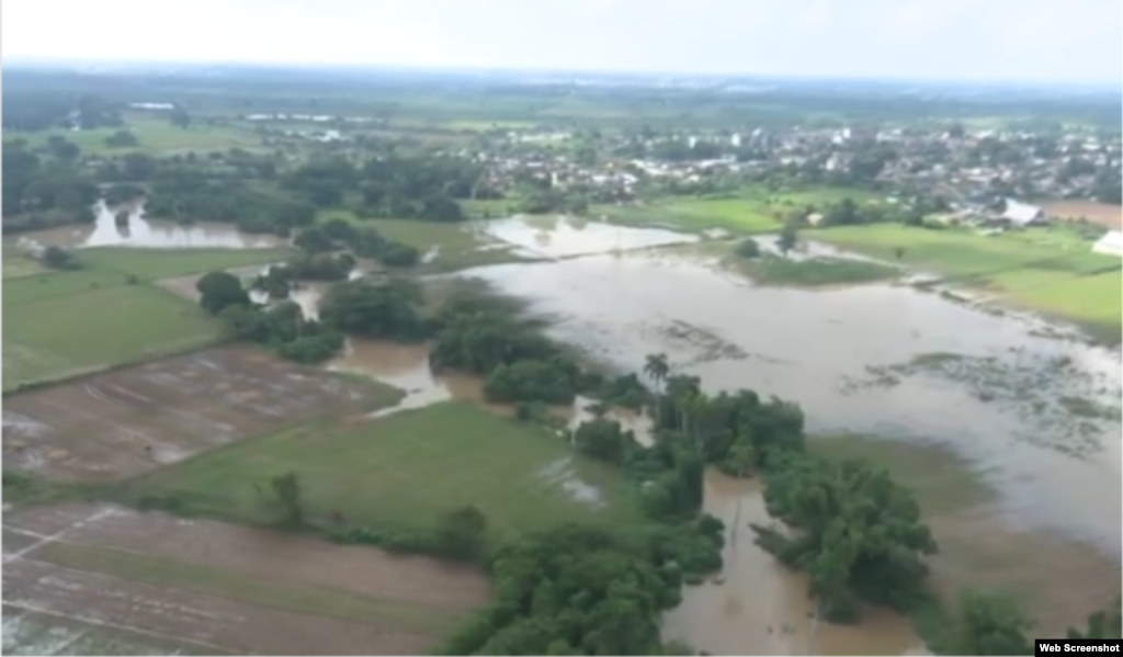 Imágenes de inundaciones en el río Cuyaguateje en&nbsp; Pinar del Río&nbsp; tras intensas lluvias / Captura de Pantalla de video TelePinar.