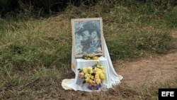 Vista de un pequeño altar en las afueras del pueblo de Jatibonico, en la provincia de Sancti Spiritus (Cuba).