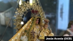 Celebración a la Virgen de la Caridad del Cobre con Misa Solemne, en el estadio Milander Park, de Hialeah. 