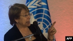 Michelle Bachelet en una conferencia de prensa en Caracas (Foto: AFP).