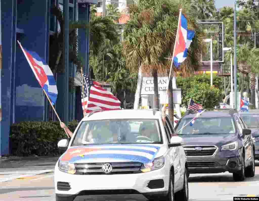 Caravana por la Libertad y la Democracia en Miami.