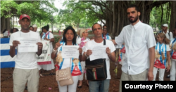 Ismael Boris Reñí, María Josefa Acón Sardiñas, Zaqueo Báez Guerrero y Danilo Maldonado, "El Sexto", el domingo 15 de noviembre. Foto: UNPACU.