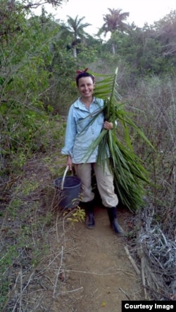 Omara Ruiz Urquiola.