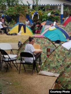 Migrantes cubanos en Puerto Obaldía.