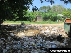 Vertederos por doquier afean y contaminan el ambiente en la ciudad de Bayamo.