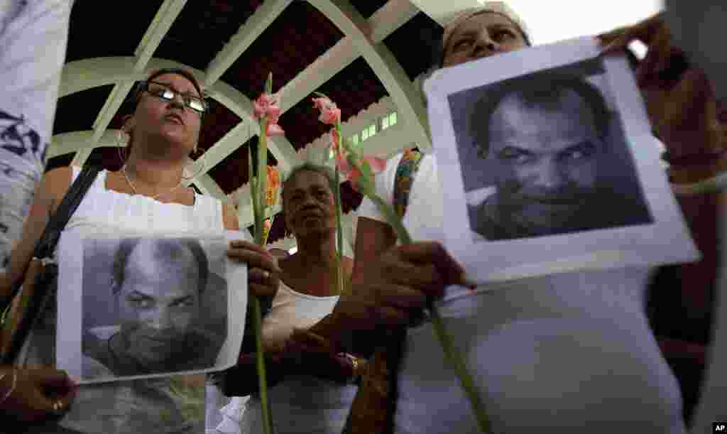 Zapata Tamayo fue un símbolo para la oposición política en la isla, entre ellas el Movimiento Damas de Blanco.