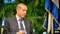 El presidente de Turquía, Recep Tayyip Erdogan, en el Palacio de la Revolución de La Habana.