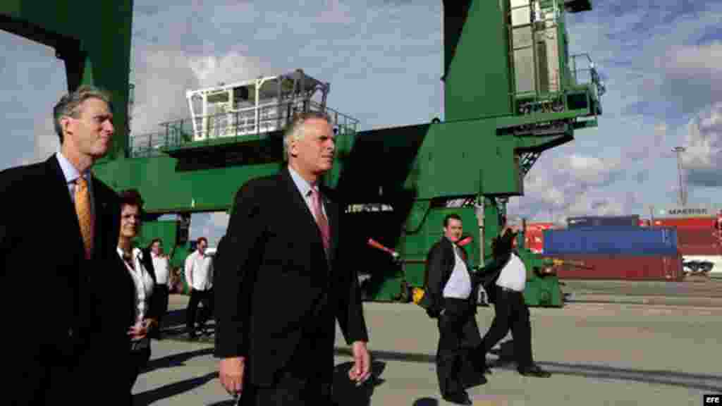 McAuliffe se encuentra en la capital cubana al frente de una delegación comercial