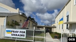 Entrada a Iglesia de la Asunción de la Santísima Virgen Maria, greco-católica ucraniana, en Miami.