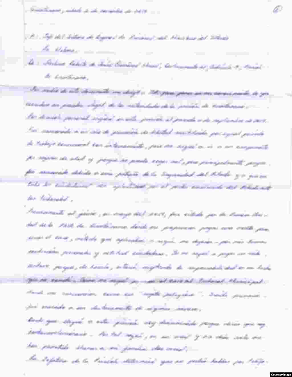 Qui&#241;ones Haces denuncia de pu&#241;o y letra los abusos que recibe en prisi&#243;n. 