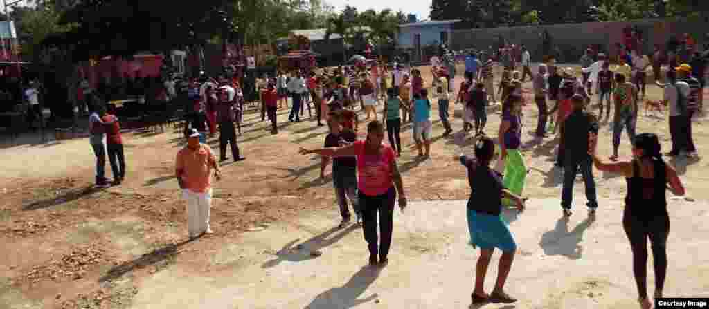 Vista general del lugar de oración en la iglesia Fuego y Dinámica, que tuvo techo hasta el 8 de enero, cuando la policía y las autoridades en Camagüey procedieron a su demolición.