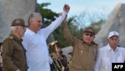 Foto Archivo de izq. a der. Ramiro Váldez, Miguel Díaz Canel, Raúl Castro y José Ramón Machado.