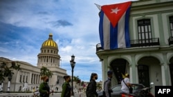 Presencia de efectivos en las calles de La Habana el 15 de noviembre. (YAMIL LAGE / AFP).