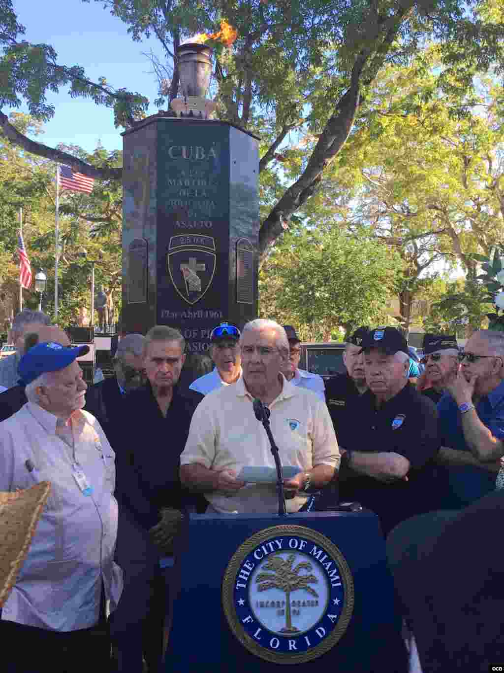 Acto en el Monumento a la Brigada 2506 en La Pequeña Habana / Cortesía Jeffry Scott Shapiro