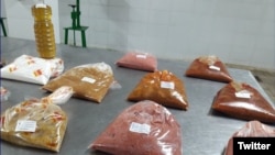 Los alimentos con los que estaría experimentando la EPISUR, en Santa Cruz Del Sur, Camagüey. 