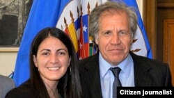 Luis Almagro, secretario general de la OEA, junto a Rosa Maria Payá. 